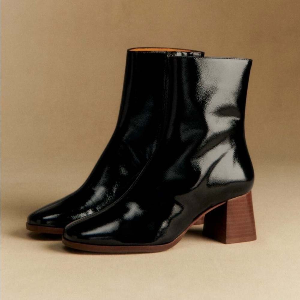 Sezane Axelle Black Ankle Boots 100% Patent cowide leather